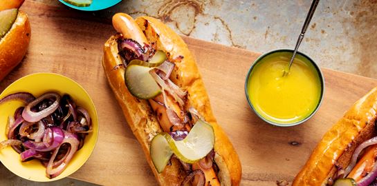 Όταν το bacon cheeseburger συνάντησε το hot dog