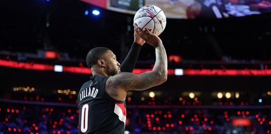 It's Dame Time-Θρίαμβος στον διαγωνισμό τριπόντων για τον Ντέμιεν Λίλαρντ, που αναρρώνει από ρήξη αχιλλείου