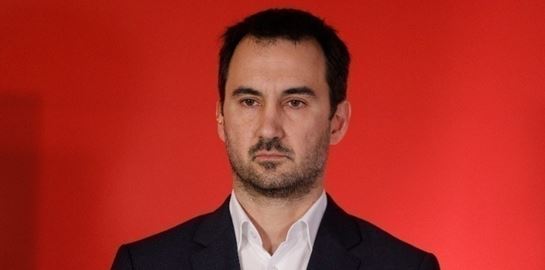 Ο Αλέξης Χαρίτσης, πρόεδρος της ΚΟ των 11 που αποχώρησαν από τον ΣΥΡΙΖΑ