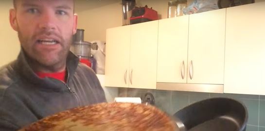 Ένας άντρας έτρωγε μόνο πατάτες για έναν χρόνο και ιδού τι του συνέβη (video)