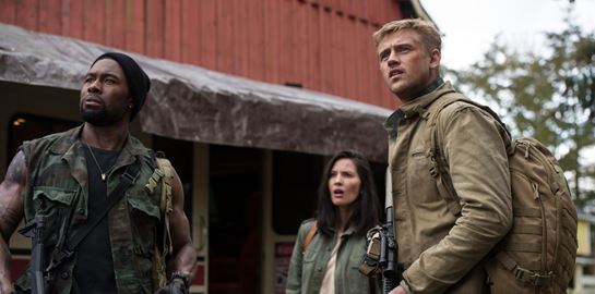 Ο Boyd Holbrook εξηγεί τι συμβαίνει στον &quot;Κυνηγό&quot; που ανοίγει την Πέμπτη στις αίθουσες