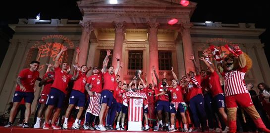 5 λόγοι που η νίκη της ομάδας σου βελτιώνει την υγεία σου