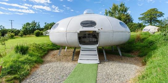 Θα έμενες ποτέ σε σπίτι με σχήμα UFO;