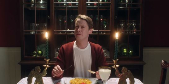 Ο Macaulay Culkin μένει γι&#39; ακόμη μια φορά Μόνος στο Σπίτι