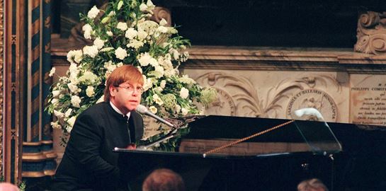 H ιστορία πίσω από το θρυλικό Candle In The Wind του Elton John για τη Diana