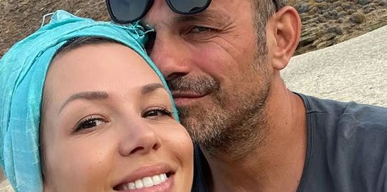 Έφυγε από τη ζωή η Αλεξάνδρα Νικολαΐδου, σύντροφος του Ντέμη Νικολαΐδη, μετά από μάχη με τον καρκίνο