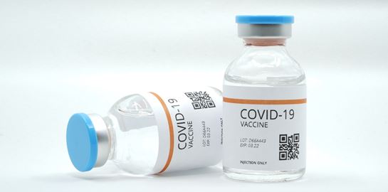 Πότε έρχονται τα νέα τροποποιημένα εμβόλια για τον κορονοϊό;