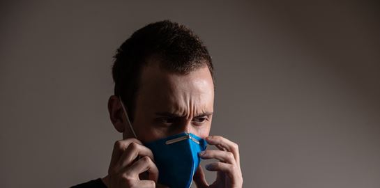 Το 40% της μετάδοσης του κορονοϊού γίνεται πριν την εμφάνιση των συμπτωμάτων