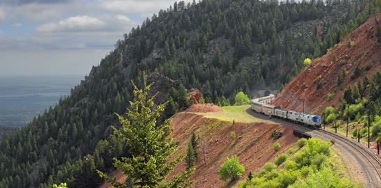 Με 213$ μπορείς να διασχίσεις με τρένο τα πιο ωραία μέρη της Αμερικής