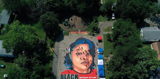 Η δικαστική απόφαση για τον θάνατο της Breonna Taylor βάζει ξανά φωτιά στις ΗΠΑ