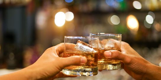 Πώς ο κορονοϊός επηρεάσε την επιθυμία για αλκοόλ