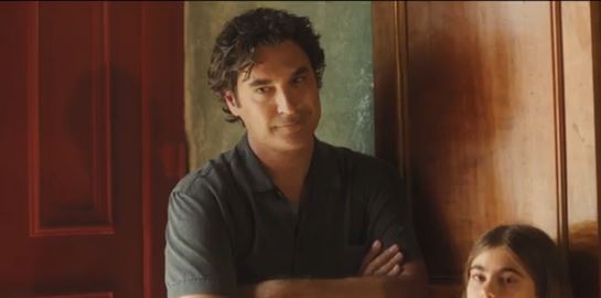 To Maestro επιστρέφει για να εξηγήσει και να εξηγηθεί