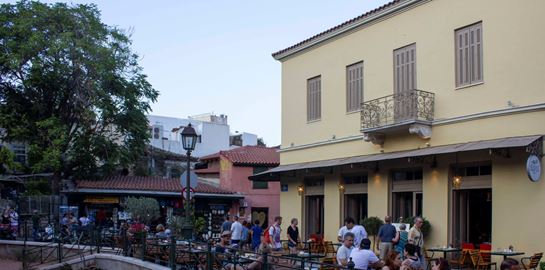 Τι ισχύει στο εξής για τα κέντρα διασκέδασης και την εστίαση μέχρι τέλος Αυγούστου