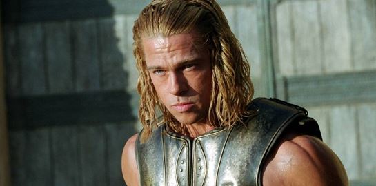 Πώς ο Brad Pitt έγινε &#39;κομμάτια&#39; για την ταινία Τροία