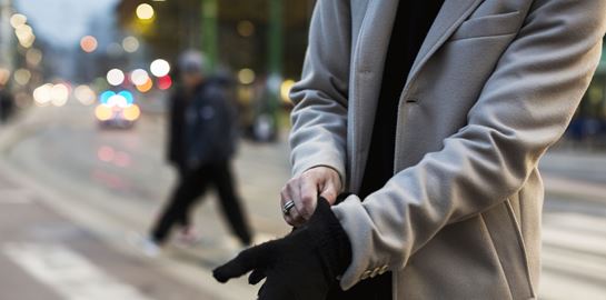 Τα αντρικά αξεσουάρ του χειμώνα για ζεστό στυλ