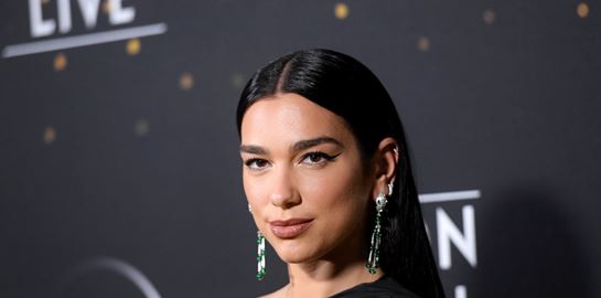 Η Dua Lipa είναι και επίσημα Αλβανίδα