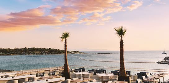 Ένας rooftop προορισμός σε μαγνητίζει στην Αθηναϊκή Ριβιερα