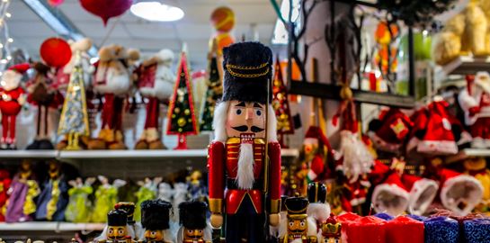 Τα νέα μέτρα που ισχύουν για την περίοδο των γιορτών