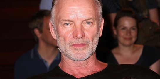 Ο Sting βγάζει 5.000 δολάρια την ημέρα χάρη στον Puff Daddy