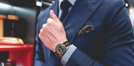 4 ανθεκτικά ρολόγια για να φορέσεις στις διακοπές