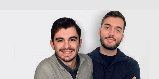 Δύο νέοι βρίσκουν λύσεις στα μεγάλα προβλήματα της Gen Z