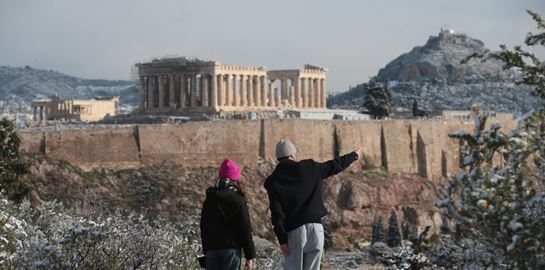 Η κακοκαιρία Barbara θα κάνει τα δικά της μέχρι την Τετάρτη