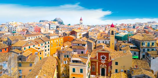 Οι Βρετανοί τουρίστες έχουν αδυναμία στην Κέρκυρα