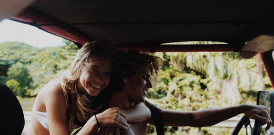 Μερικοί πολύ καλοί λόγοι για να πηγαίνεις πιο συχνά διακοπές μαζί της