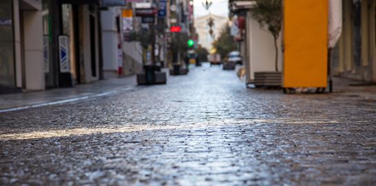 To κυβερνητικό σχέδιο για lockdown και εστίαση