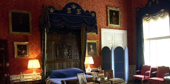 Κάπως έτσι μοιάζουν τα δωμάτια των μελών της βασιλικής οικογένειας