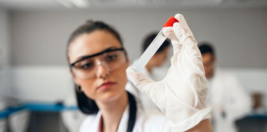 Νέο τεστ αίματος εντοπίζει τον κορονοϊό σε 15 λεπτά