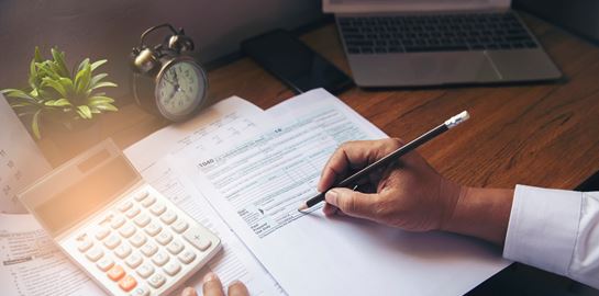 Οι αλλαγές στις φορολογικές δηλώσεις και τα τέλη κυκλοφορίας