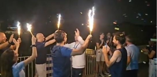 Αποθέωση και ενθουσιασμός για τον Θοδωρή Τσελίδη στο Ολυμπιακό χωριό