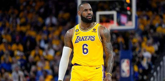 Ένας σκύλος στο Λος Άντζελες είναι πιο διάσημος από τον Lebron James