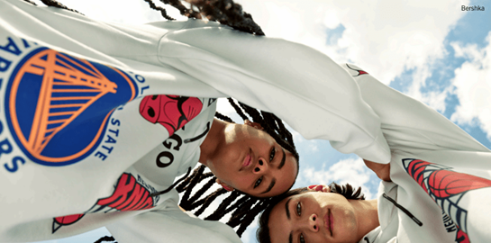 Bershka x NBA: Η συλλογή που θα αγαπήσει κάθε fan του μπάσκετ