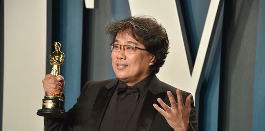 O Bong Joon-Ho έχει κάτι να πει για το Asian Hate