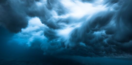 Ο &quot;Ιανός&quot; ενισχύεται και αποκτά χαρακτηριστικά Μεσογειακού Κυκλώνα