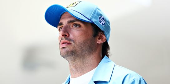 Με τον Carlos Sainz πάει η Ford στο Ράλι Ντακάρ του 2025