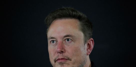 Ο Musk λέει &#39;όχι&#39; στους δασμούς Biden για τους Κινέζους ανταγωνιστές της Tesla