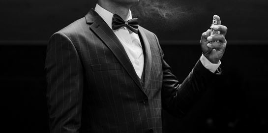 3 αρώματα που θα σε κάνουν ακαταμάχητο