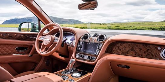 Τα αυτοκίνητα με τους πιο εντυπωσιακούς εσωτερικούς χώρους