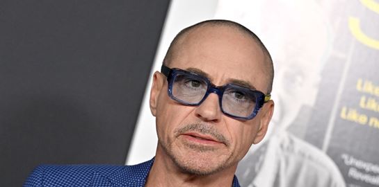 O Robert Downey Jr. αγνώριστος στον νέο του ρόλο
