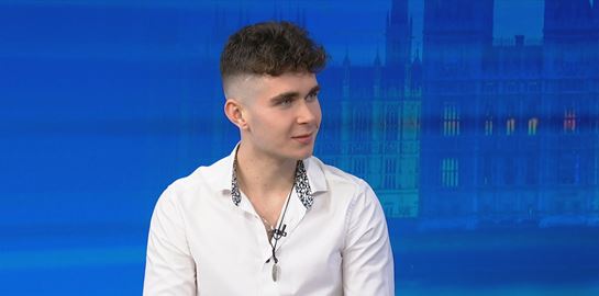 O 16χρονος Βίκτωρας Βερνίκος θα εκπροσωπήσει την Ελλάδα στη φετινή Eurovision