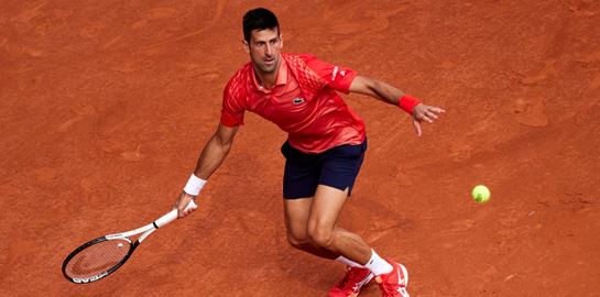 Τι είναι αυτό το 'αυτοκόλλητο νανοτεχνολογίας' του Novak Djokovic;