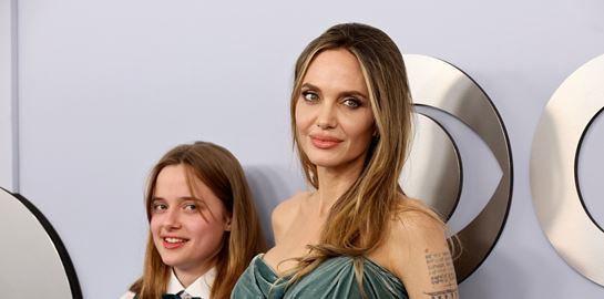 Η Angelina Jolie μόλις κέρδισε το πρώτο της βραβείο Tony