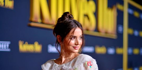 Το No Time to Die αναβάλλεται, η Ana de Armas ανυπομονεί για την πρεμιέρα του