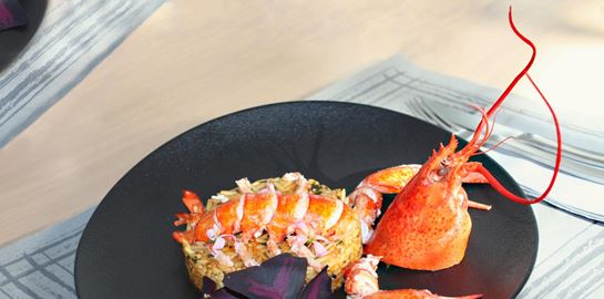 Η συνταγή του Ξενοφώντα Κατσιμαγκλή για ζουμερό αστακό με κριθαράκι