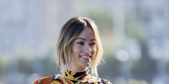 Η Olivia Wilde κάτι έχει να πει για το αμφιλεγόμενο βίντεο με τον Harry Styles και τον Chris Pine