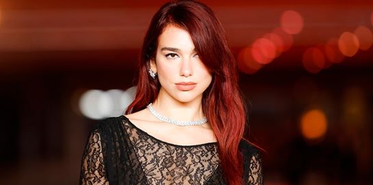 Η Dua Lipa είναι (και) ακτιβίστρια