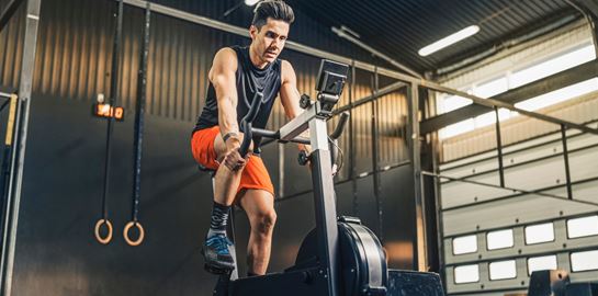 Αεροβική ή βάρη: Πώς να ξεκινήσεις την προπόνησή σου